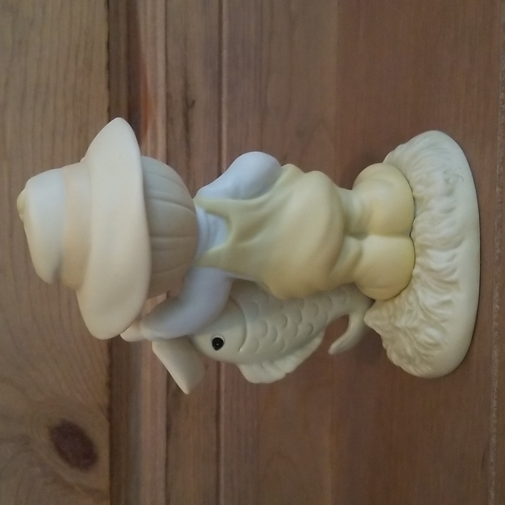 Vintage Precious Moments “You Are My Once In A Lifetime” Collectible Figurine - Picture 8 of 16